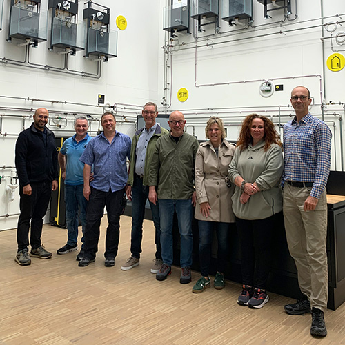 Lernende der höheren Berufsfachschule erarbeiten gemeinsam Klassenwerte Lernende der höheren Berufsfachschule erarbeiten gemeinsam Klassenwerte